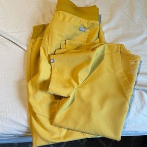 Figs Scrubs Set in light gold